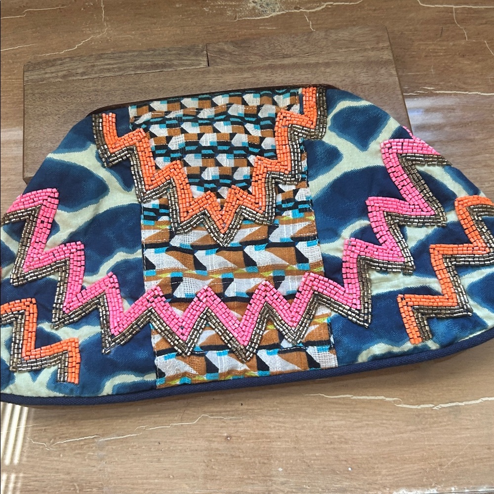 Chloe & Lex  Clutch